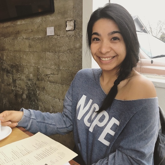 Meet your Posher, Tiffany - Picture 4 of 8